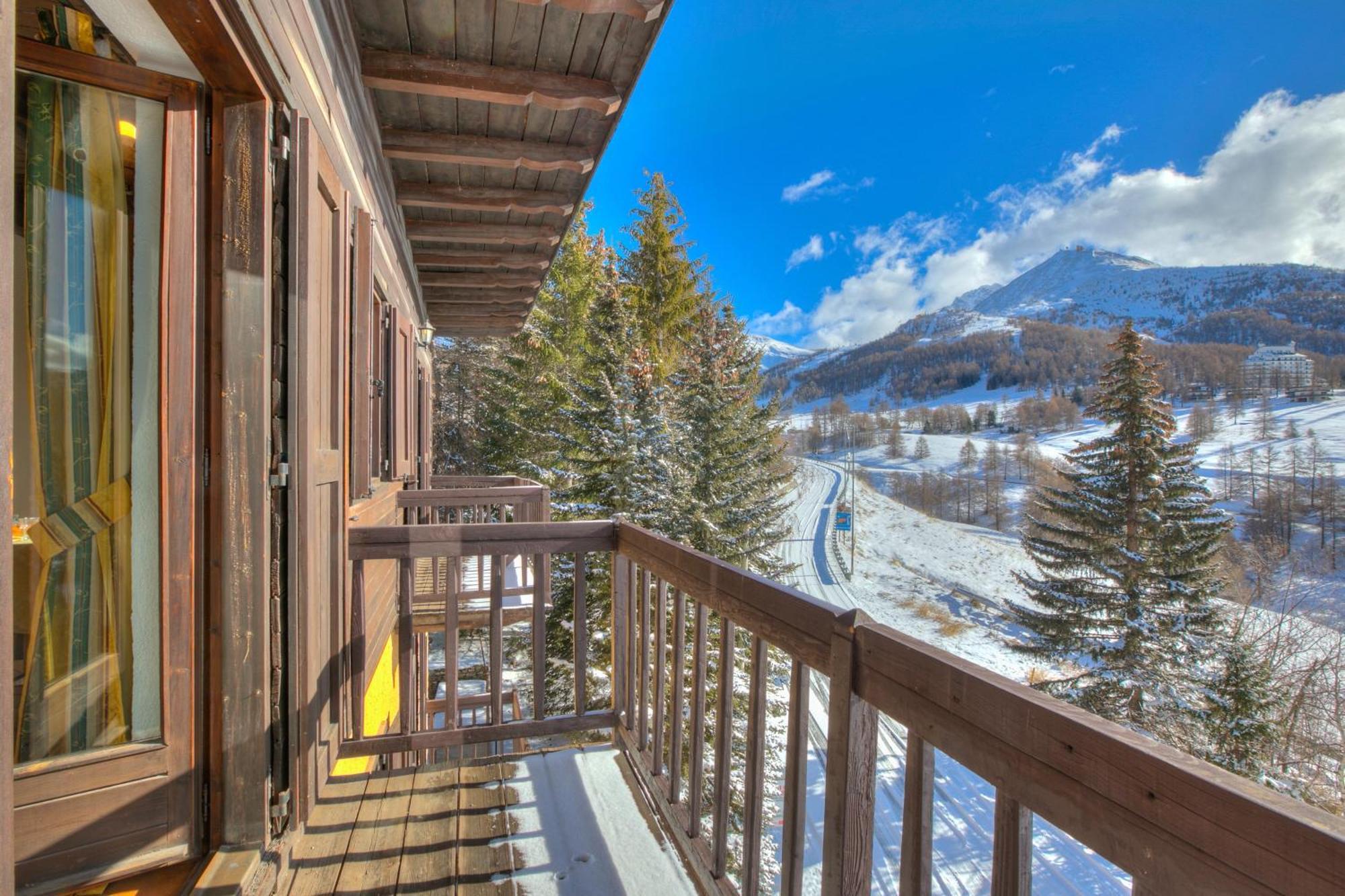 Belvedere Apartments - Happy Rentals Sestriere Exterior foto