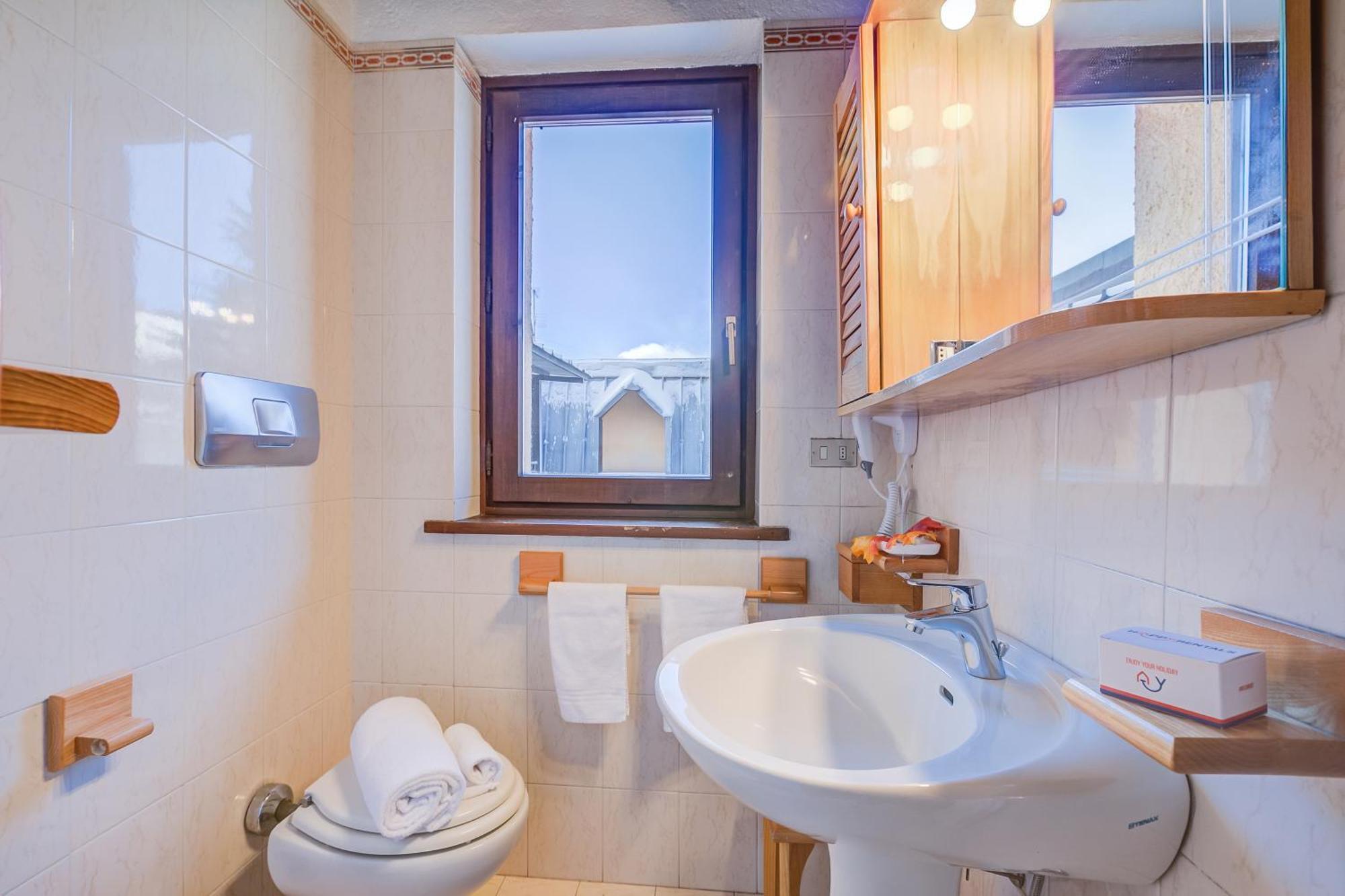 Belvedere Apartments - Happy Rentals Sestriere Exterior foto